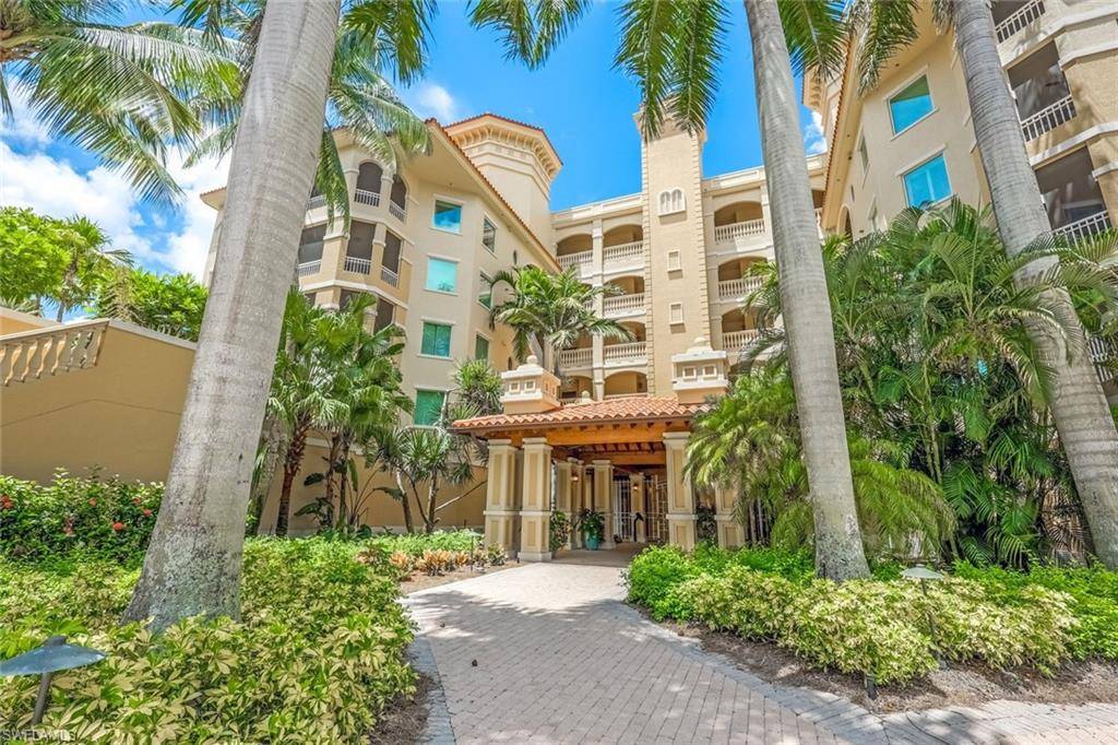 Naples, FL 34109,2728 Tiburon BLVD E #A204