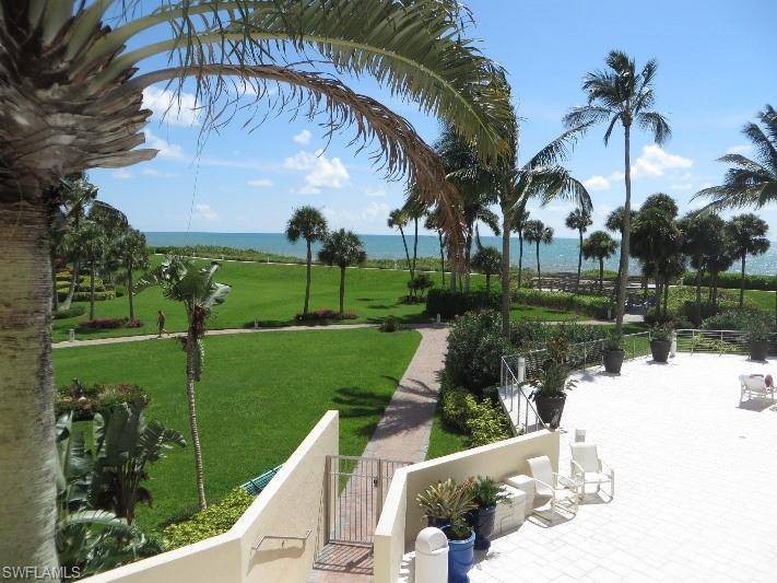 Naples, FL 34103,4901 Gulf Shore BLVD N #201