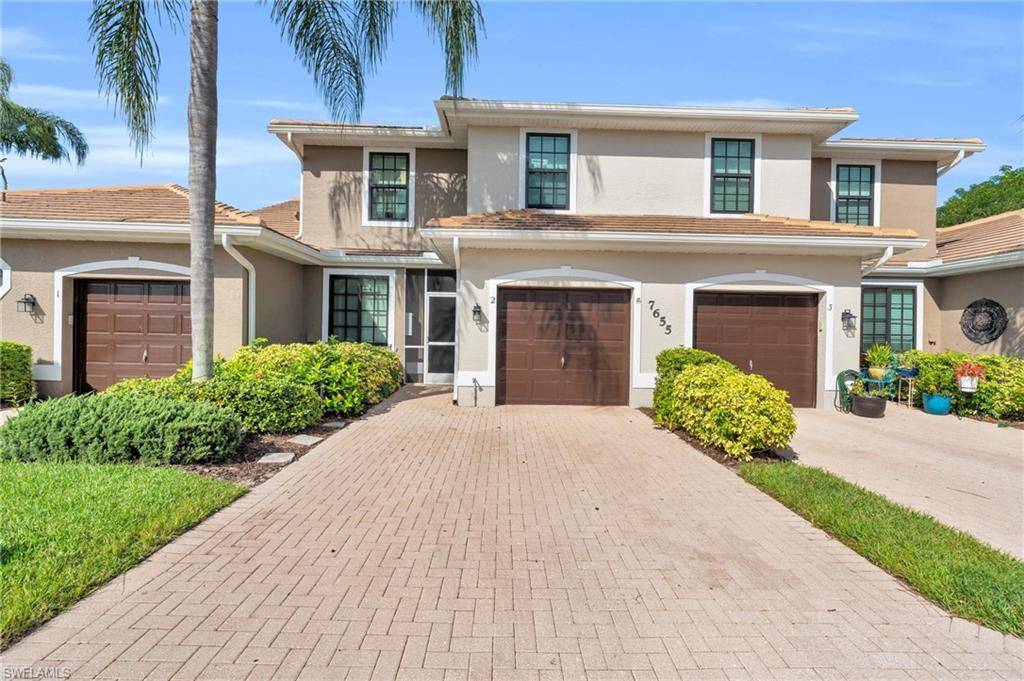 Naples, FL 34104,7655 Meadow Lakes DR #1002