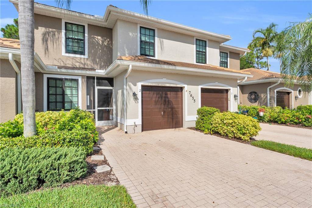 Naples, FL 34104,7655 Meadow Lakes DR #1002