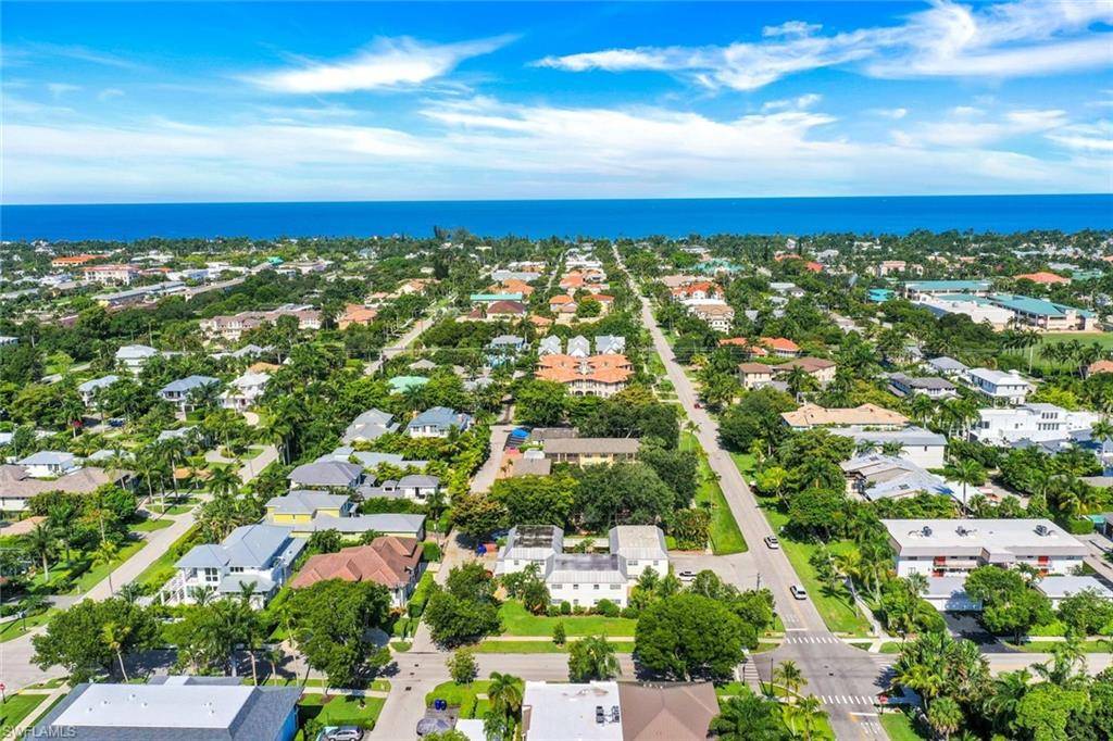 Naples, FL 34102,780 10th AVE S #2