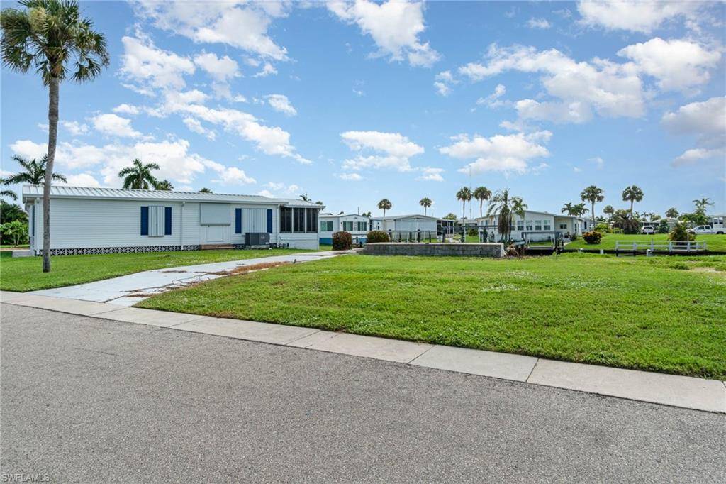 Fort Myers Beach, FL 33931,17551 Stevens BLVD