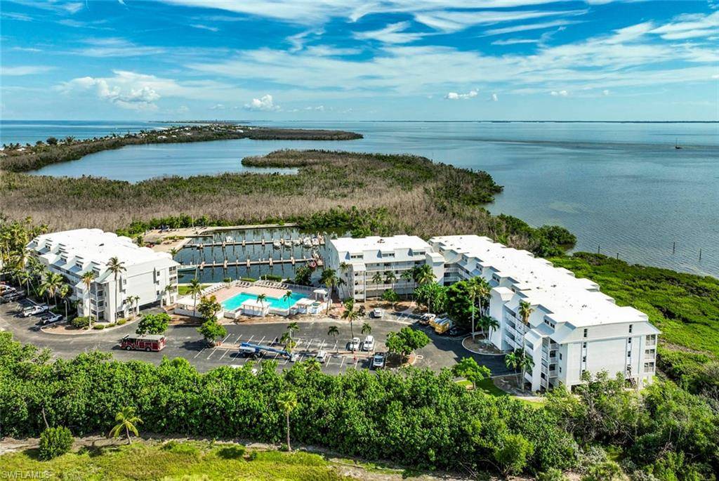 Captiva, FL 33924,5208 Bayside Villas