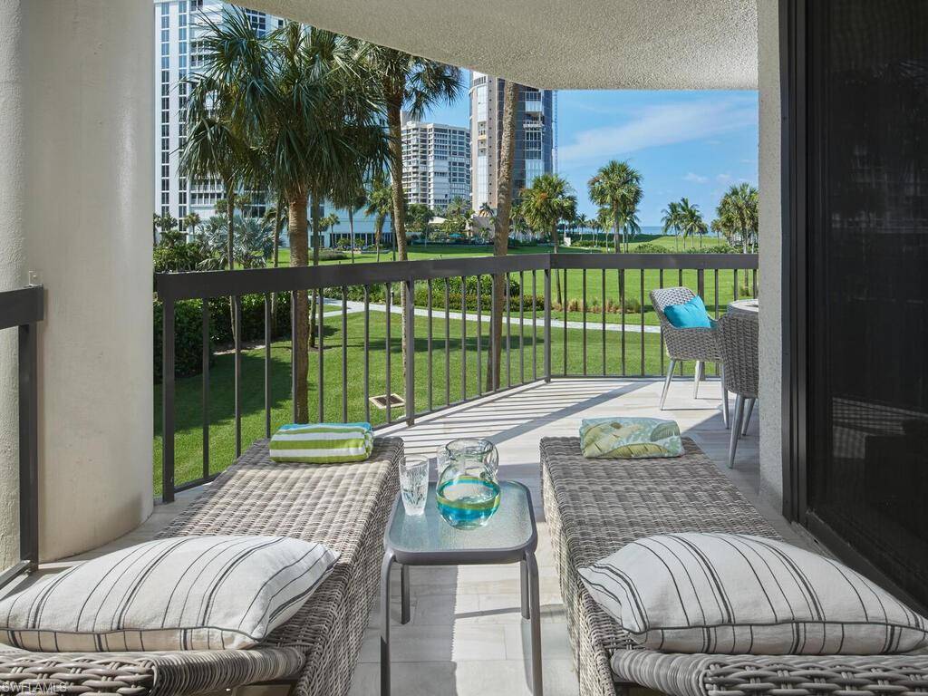 Naples, FL 34103,4551 Gulf Shore BLVD N #204