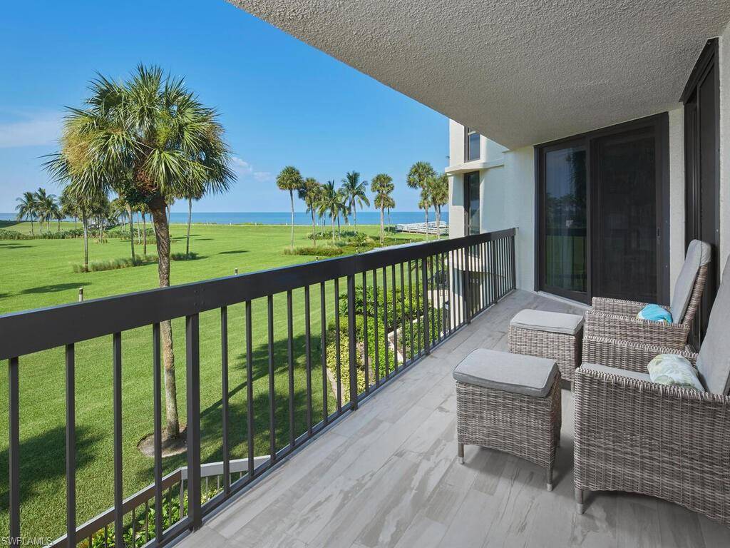 Naples, FL 34103,4551 Gulf Shore BLVD N #204