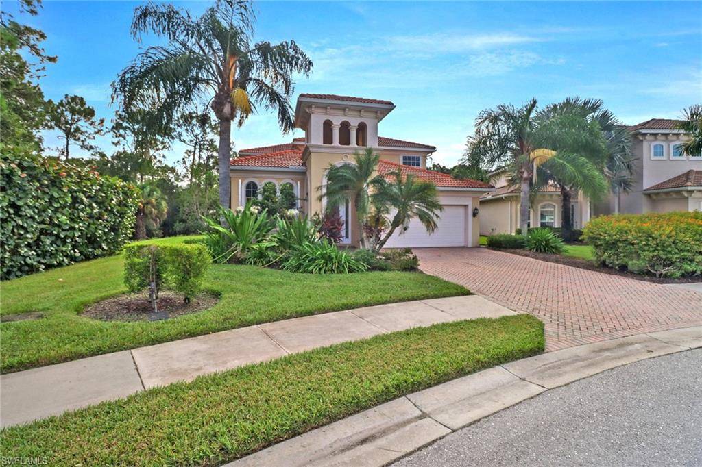 Naples, FL 34112,7839 Martino CIR