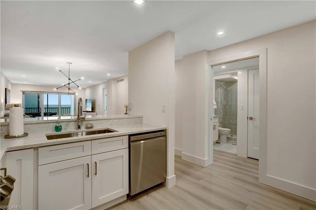 Bonita Springs, FL 34134,25870 Hickory BLVD #203