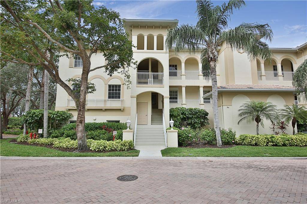 Naples, FL 34108,837 Sailaway LN #202