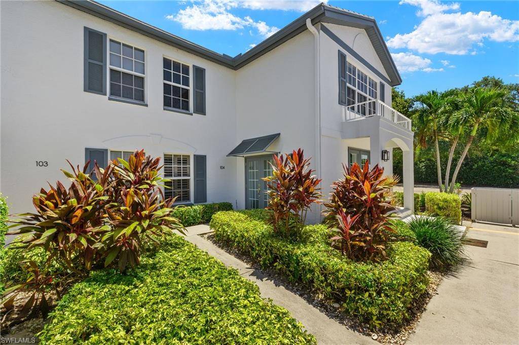 Naples, FL 34108,824 Tanbark DR #104