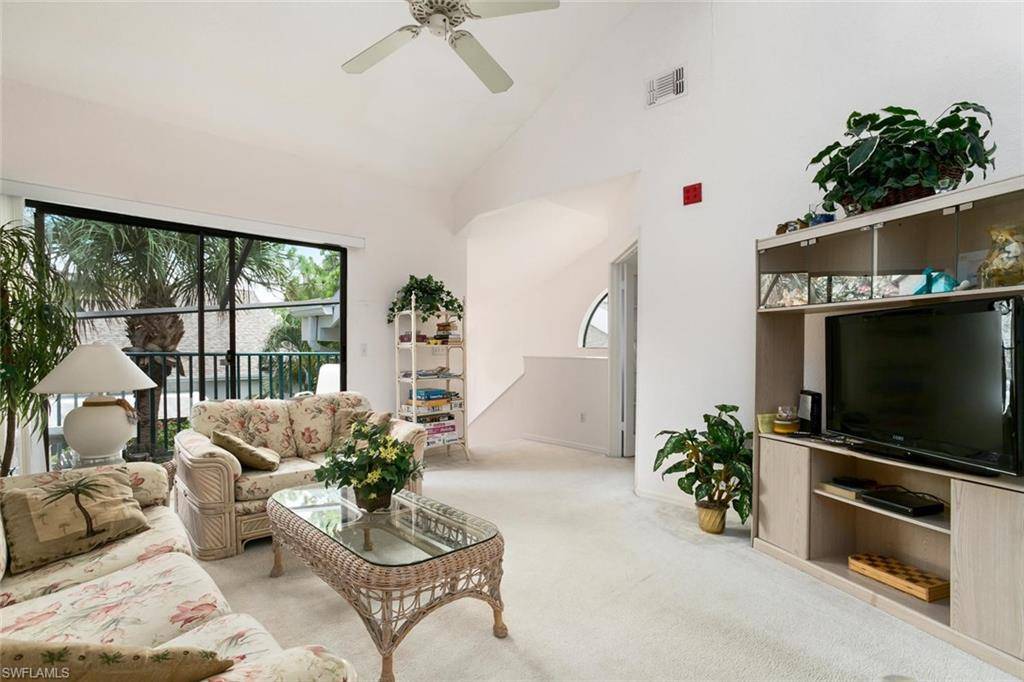 Naples, FL 34108,81 EMERALD WOODS DR #M8