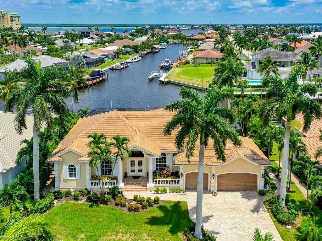 Marco Island, FL 34145,941 Hyacinth CT