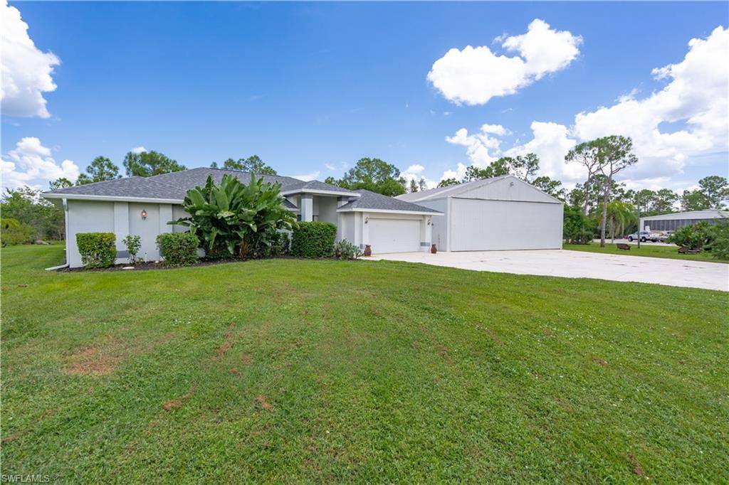 North Fort Myers, FL 33917,18584 Baseleg AVE