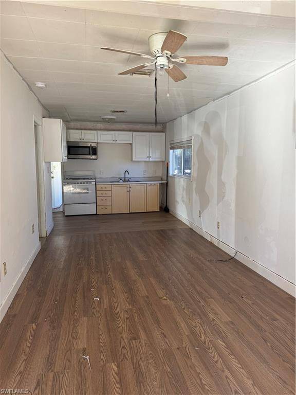 Bonita Springs, FL 34135,9991 Connecticut ST