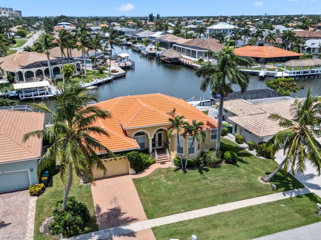 Marco Island, FL 34145,863 Banyan CT