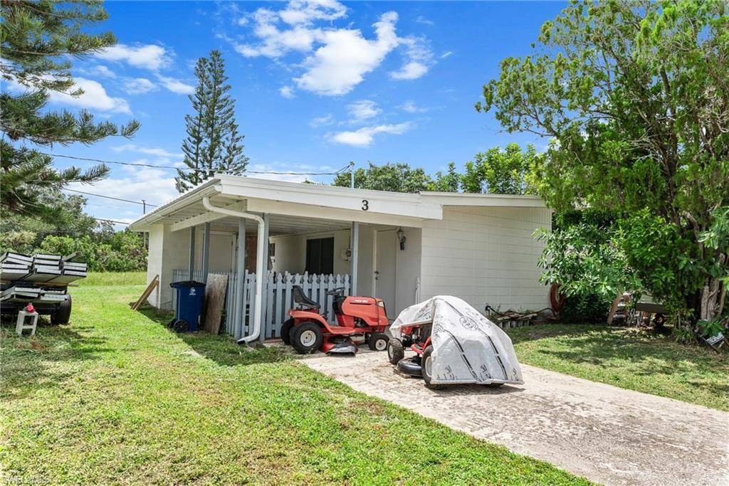 Lehigh Acres, FL 33936,3 Vineyard ST