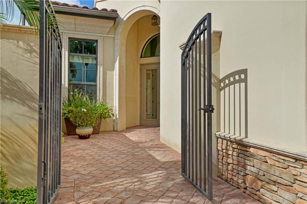 Naples, FL 34113,9313 Vercelli CT