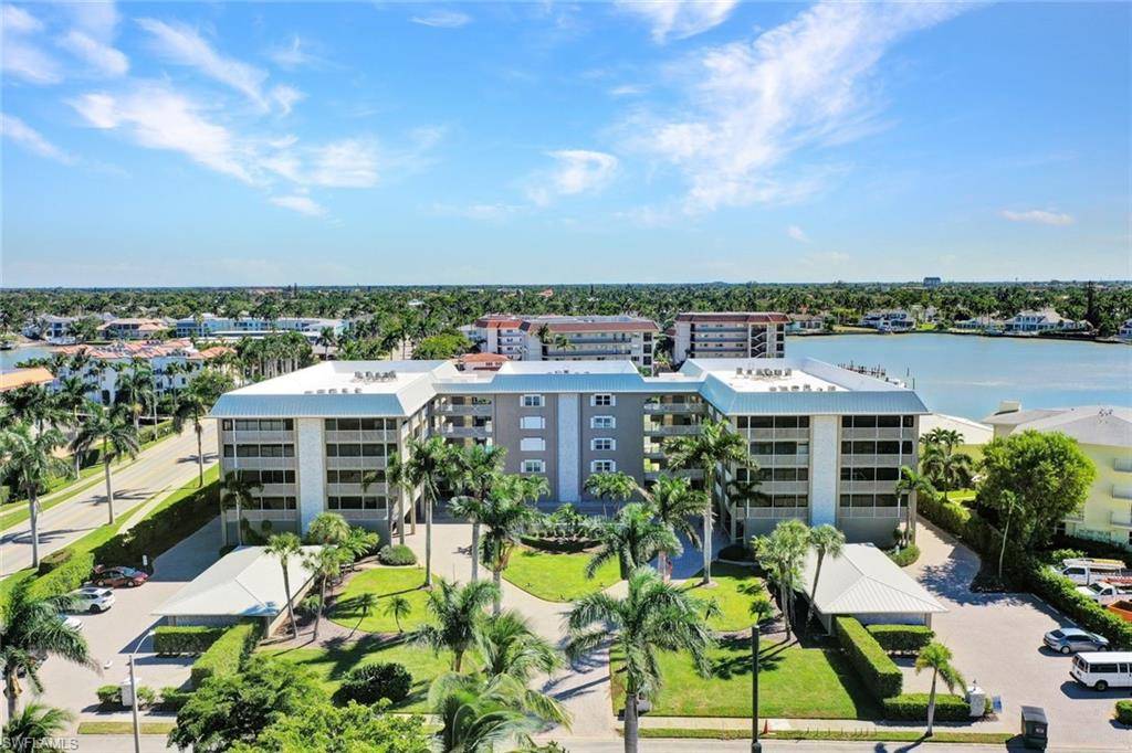 Naples, FL 34103,2880 Gulf Shore BLVD N #107