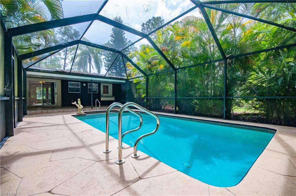 Naples, FL 34119,5875 Hidden Oaks LN