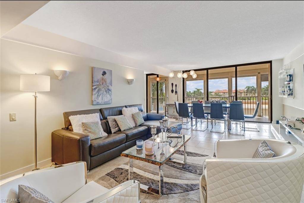 Naples, FL 34103,4401 Gulf Shore BLVD N #408