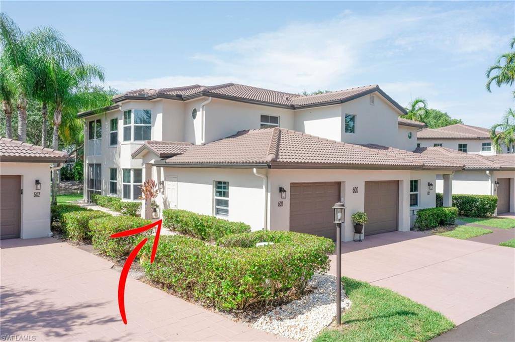 Naples, FL 34110,600 Diamond CIR #601