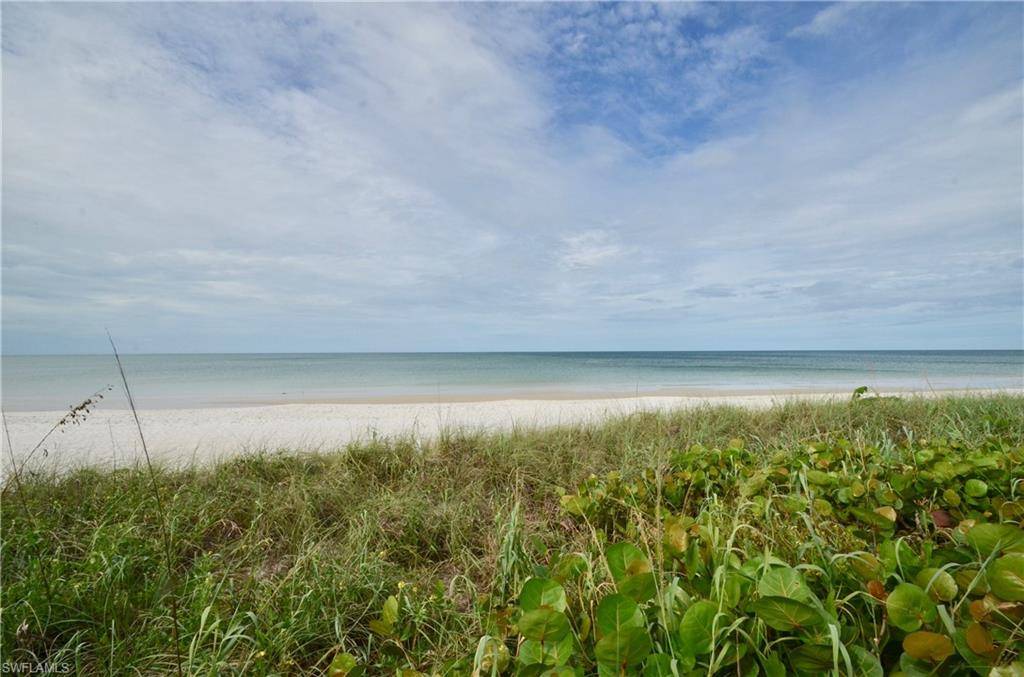 Naples, FL 34108,10851 Gulf Shore DR #1402