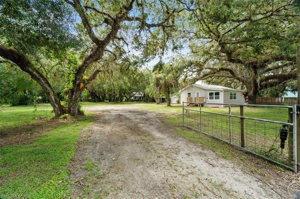 Labelle, FL 33935,234 S Elm ST