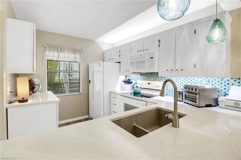 Naples, FL 34112,2742 Kings Lake BLVD #104