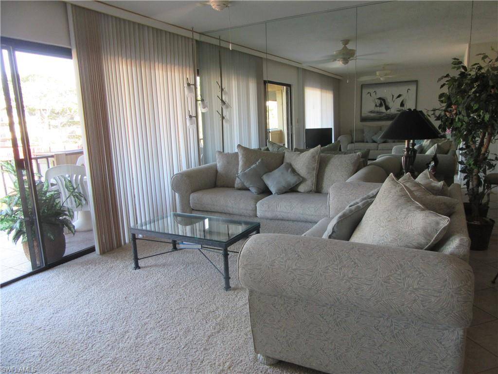 Naples, FL 34103,600 NEAPOLITAN WAY #211