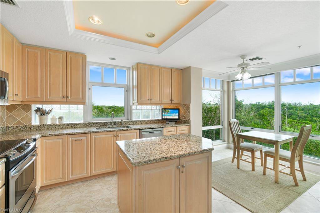 Bonita Springs, FL 34134,260 Barefoot Beach BLVD #201