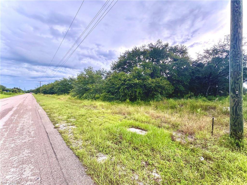 Lehigh Acres, FL 33971,2519 59th ST W