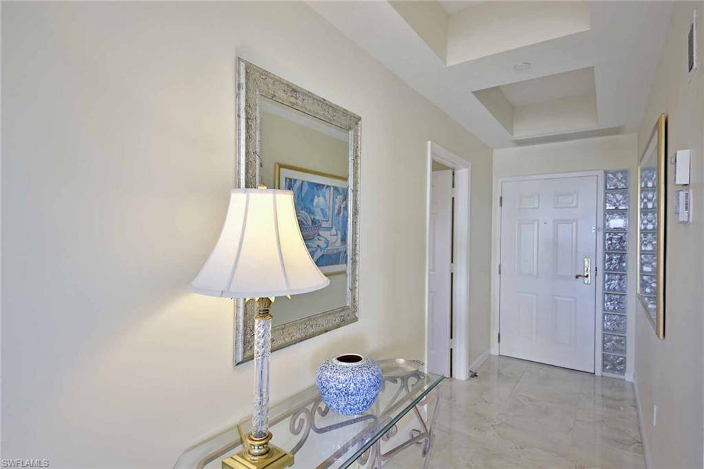 Naples, FL 34103,4255 Gulf Shore BLVD N #407