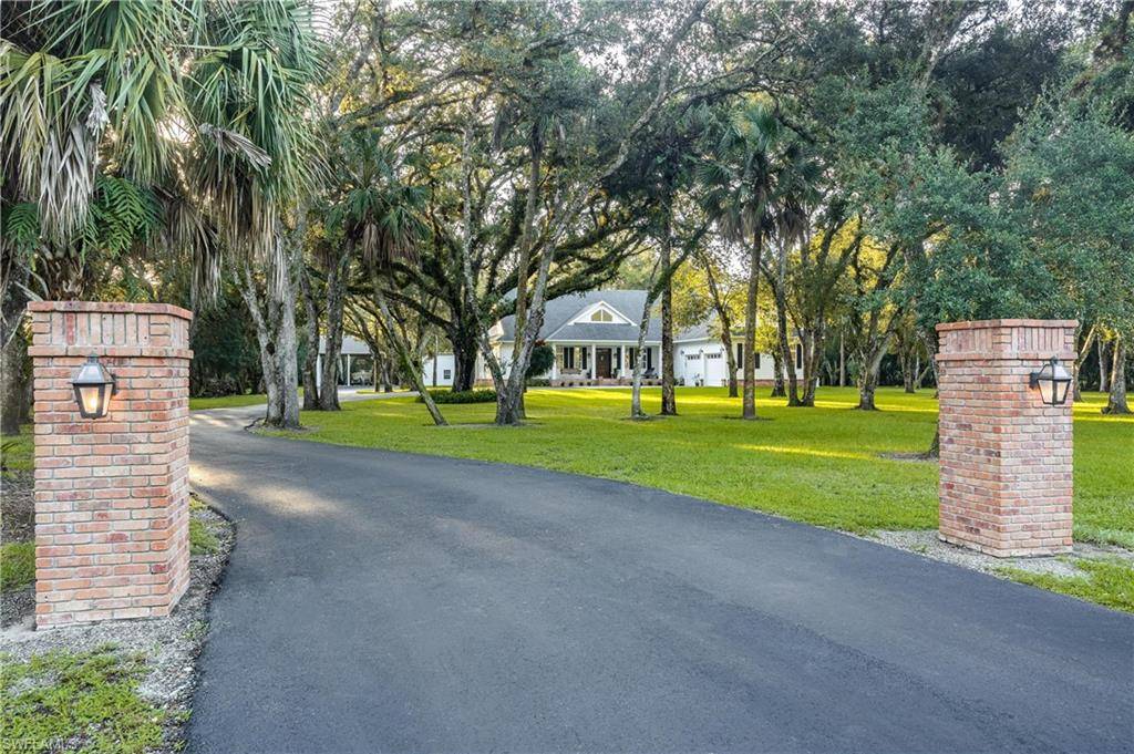 Labelle, FL 33935,1135 Firebrand CT W