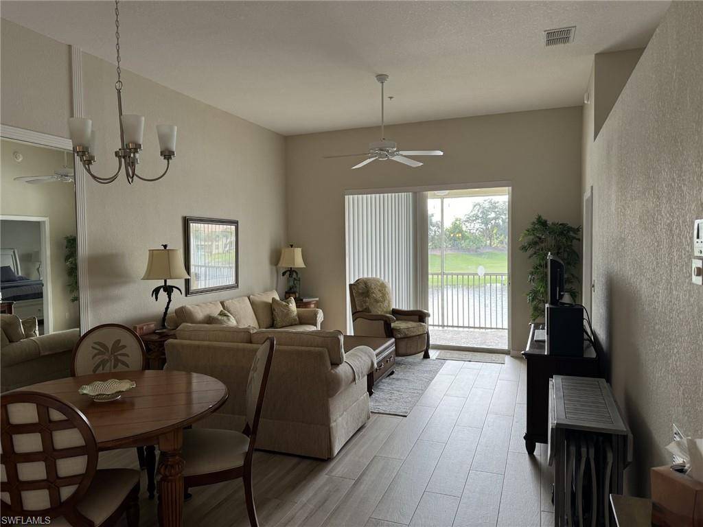 Naples, FL 34109,2290 Carrington CT #202
