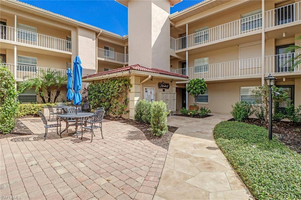 Naples, FL 34104,1051 Foxfire LN #201