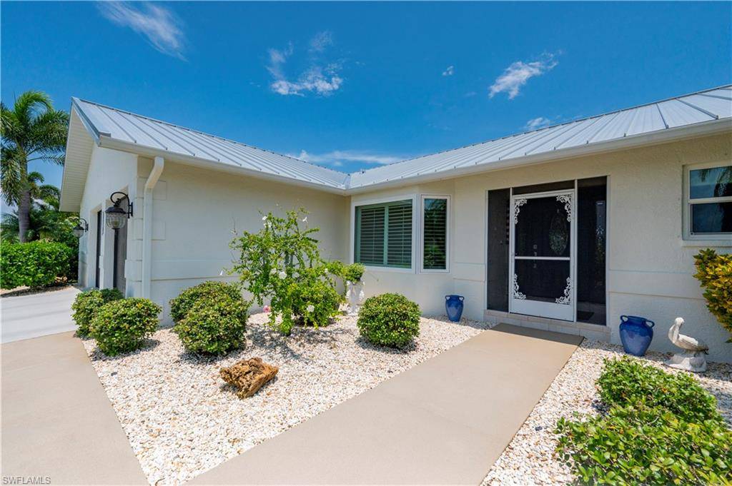 Punta Gorda, FL 33950,1425 Pine Island CT