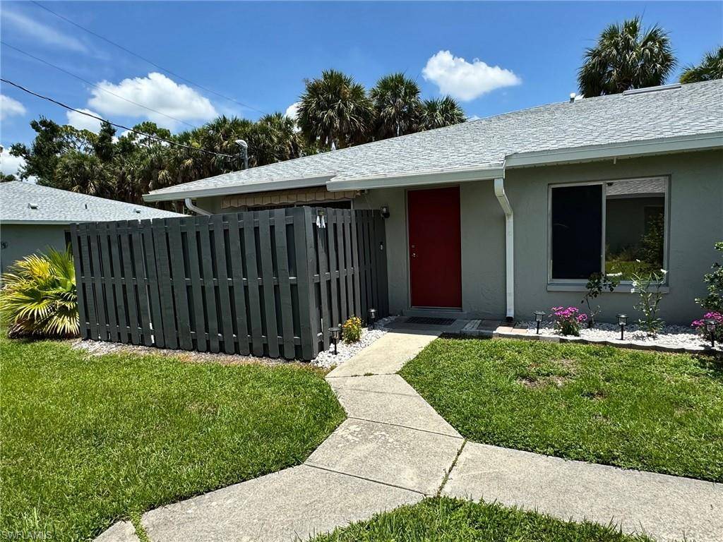 North Fort Myers, FL 33903,1165 Palm AVE #4A