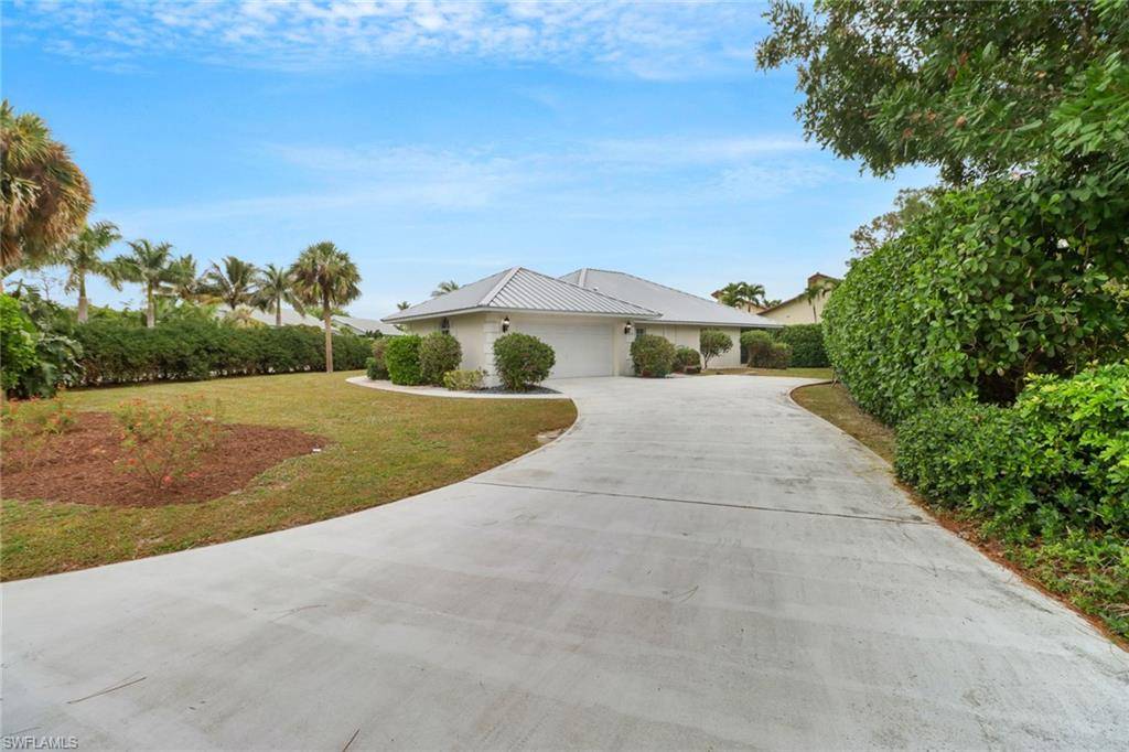 Naples, FL 34112,2221 Royal LN