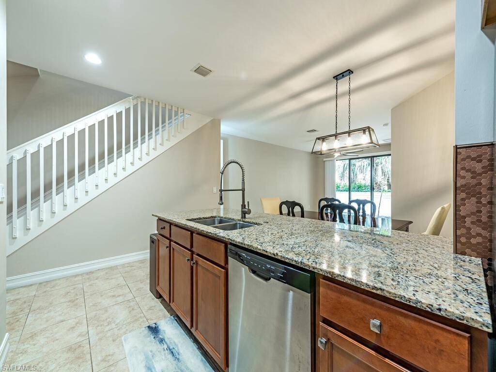 Naples, FL 34120,7777 Bristol CIR