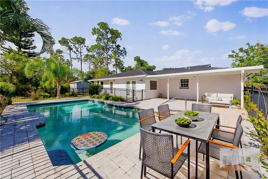 Fort Myers, FL 33967,19049 Bartow BLVD