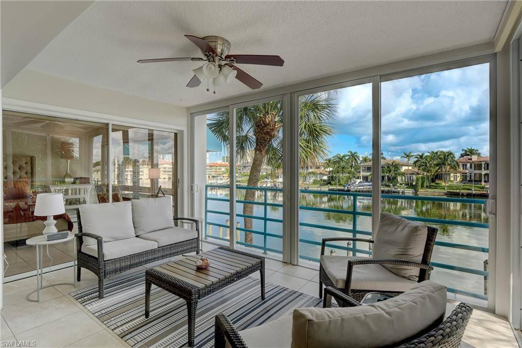 Naples, FL 34103,255 Park Shore DR #3-322