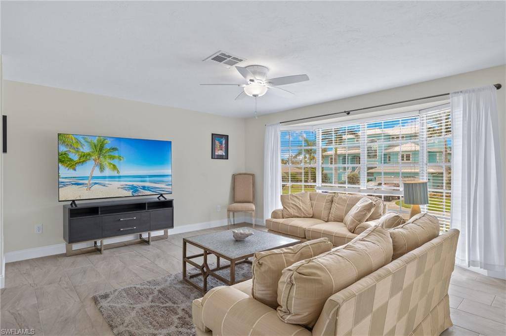 Sanibel, FL 33957,1242 Par View DR