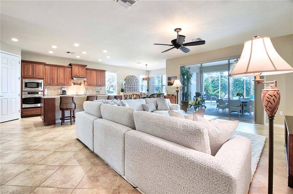 Naples, FL 34114,8907 Verducci CT