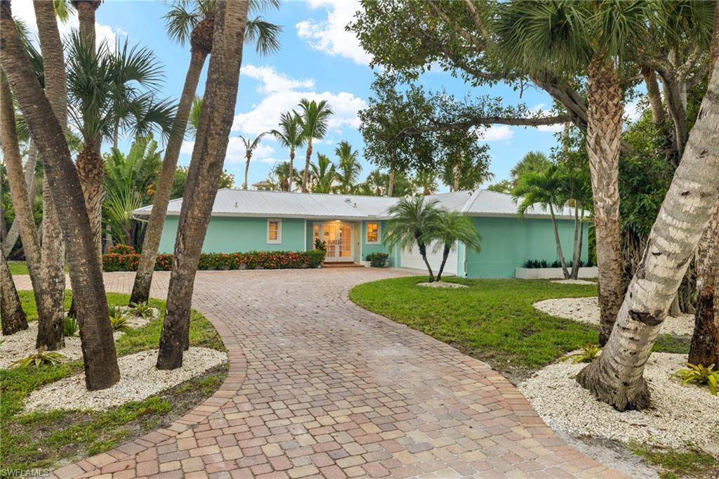 Sanibel, FL 33957,526 N Yachtsman DR