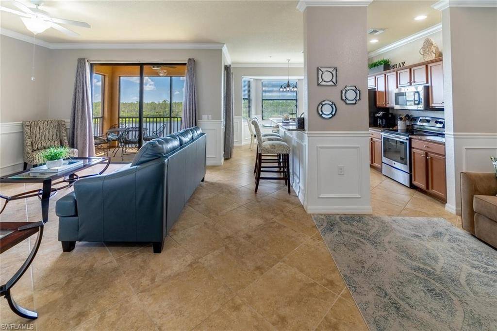 Naples, FL 34113,9731 Acqua CT #541