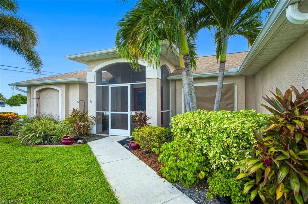 Cape Coral, FL 33991,914 SW 9th CT