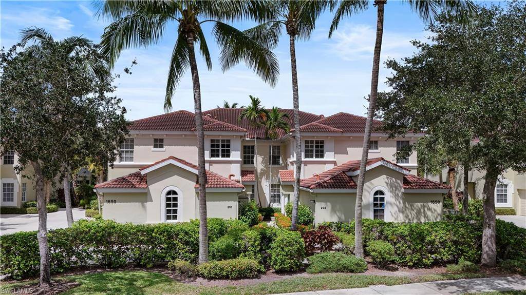 Naples, FL 34119,1650 Tarpon Bay DR S #101