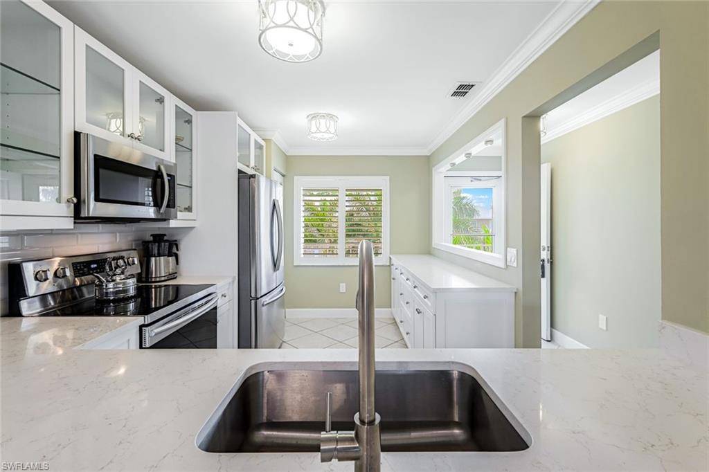 Naples, FL 34112,3011 Sandpiper Bay CIR #C303