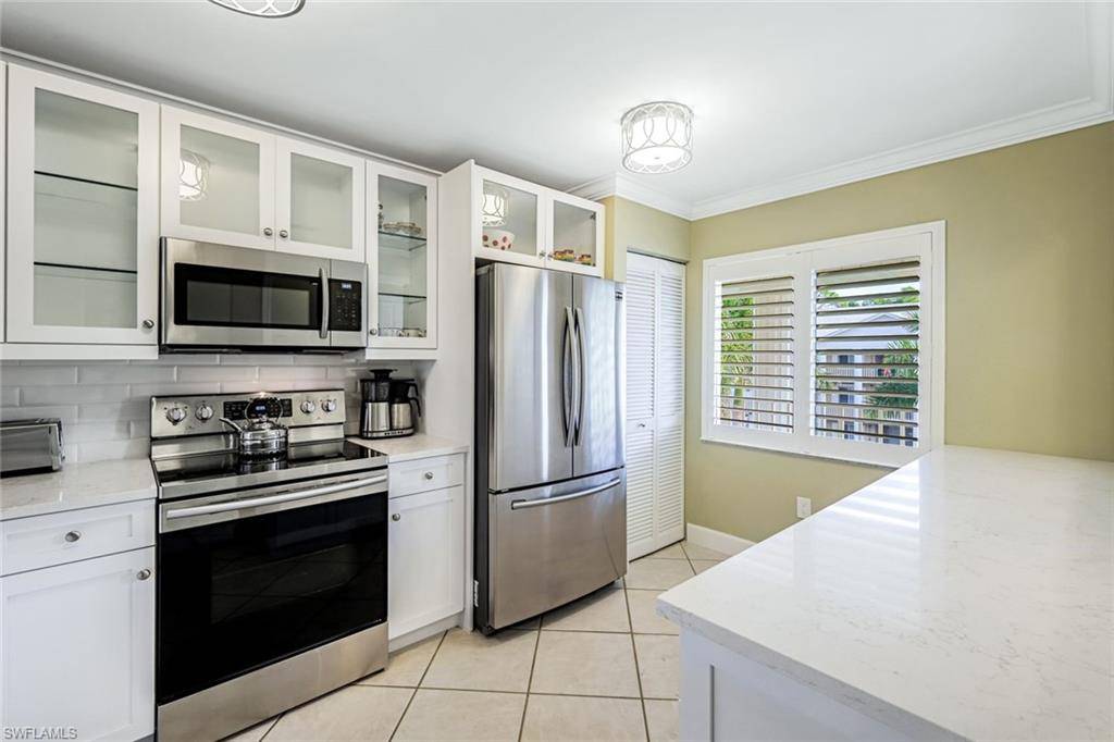 Naples, FL 34112,3011 Sandpiper Bay CIR #C303