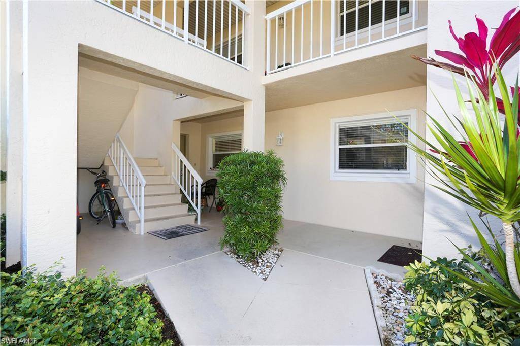 Naples, FL 34104,717 Landover CIR #101