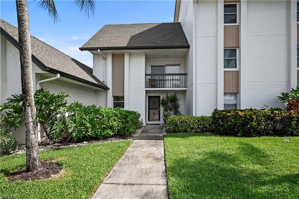 Naples, FL 34110,1510 Imperial Golf Course BLVD #111